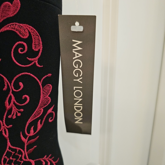 Maggy London Women's Black Dress with Red Embroidery & Beaded Straps Size 6 NWT - Picture 6 of 7